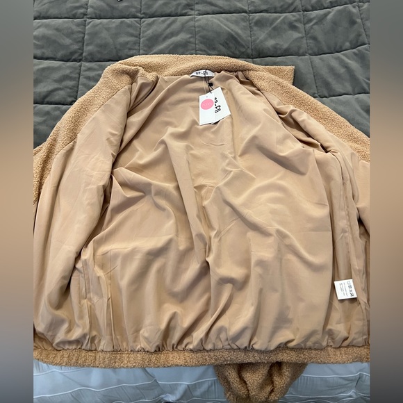 Teddy Jacket - Picture 7 of 8